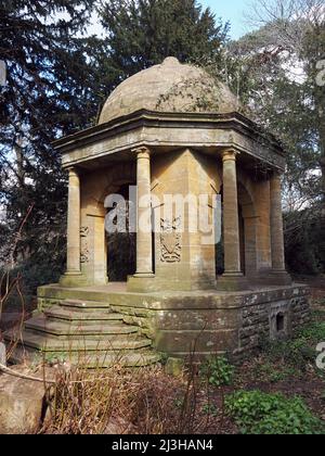 Sir Henry Samuelson Mausolée 'Temple du sommeil' Wisley et Ockham Common, Chatley Heath près de la Tour Semaphore Banque D'Images