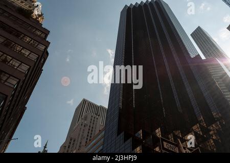 5 AV/W 56 Street, New York City, NY, USA, recherche Banque D'Images