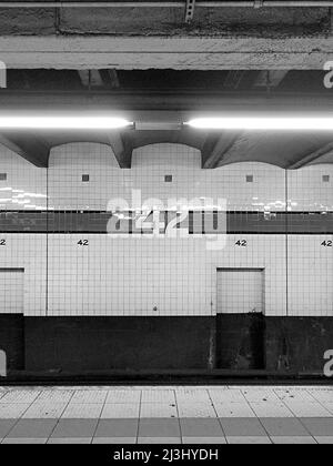 PORT AUTHORITY BUS terminal New York City, NY, USA, 42nd metrostation Banque D'Images