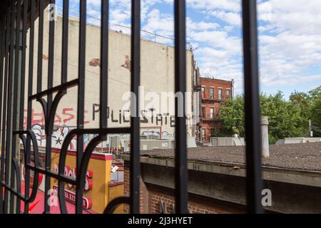 BROADWAY/MYRTLE AV, New York City, NY, Etats-Unis, à la station de métro myrte Avenue à Brooklyn. LIGNES J, Z, M Banque D'Images