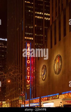 47-50 STS-ROCKEFELLER CTR, New York City, NY, États-Unis, devant le radio City Music Hall Banque D'Images