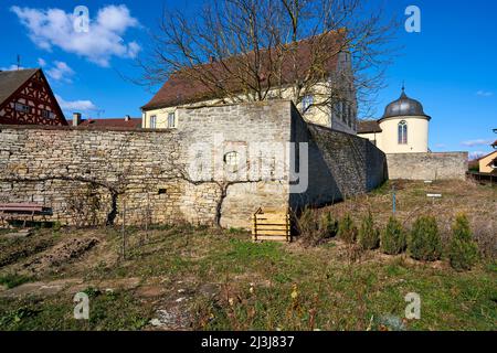 Village historique du village viticole de Sommerach au Vokacher Mainschleife, quartier Kitzingen, Basse-Franconie, Franconie, Bavière, Allemagne Banque D'Images