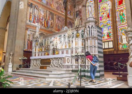 Basilique de l'intérieur de Santa Maria Novella, Florence, Toscane, Italie, Banque D'Images