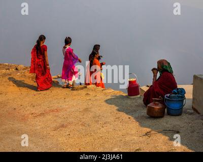 Femme indienne au village de Tulla Kote, région de Tallas des, Uttarakhand, Inde Banque D'Images