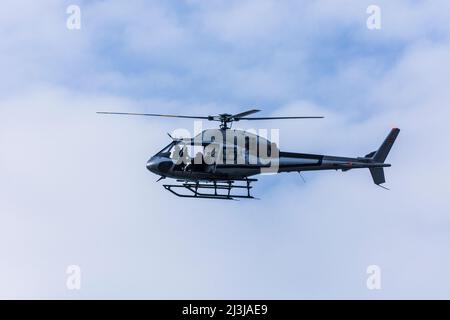 Vienne, hélicoptère Airbus Helicopters AS355 Ecureuil, pour le tournage du film Netflix « Tyler Rake ñ extraction » avec l'acteur Chris Hemsworth dans le district 22. Donaustadt, Autriche Banque D'Images