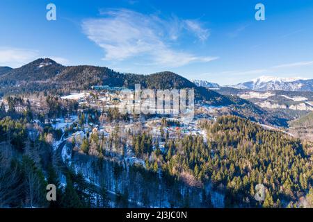 Semmering, vue sur Semmering et la montagne Schneeberg dans les Alpes de Vienne, Basse-Autriche, Autriche Banque D'Images