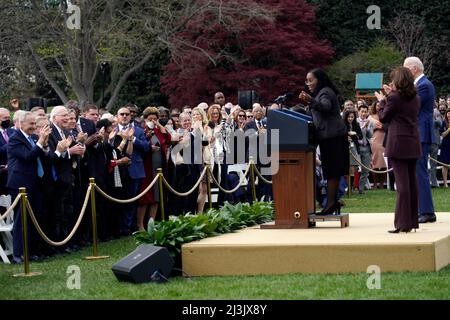 Dans La Forêt Blanche D Ukraine Paroles Washington DC, États-Unis. 08th avril 2022. Le vice-président américain