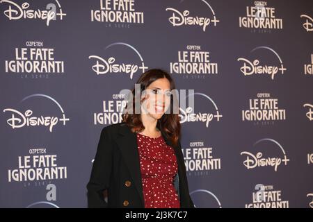 ROME, ITALIE - AVRIL 08: Giulia Greco participe à la séance photo de la série télévisée "le destin Ignoranti" au St. Regis Grandhotel le 08 avril 2022 à Rome, Italie. Banque D'Images