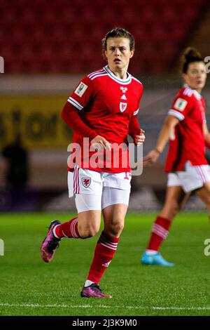 Llanelli, Royaume-Uni. 08th avril 2022. Hayley Ladd du pays de Galles en action. Le pays de Galles contre la France dans un qualificateur de coupe du monde féminin de la FIFA au Parc y Scarlets le 8th avril 2022 crédit: Lewis Mitchell/Alay Live News Banque D'Images