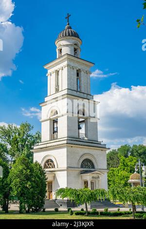 Le clocher de la cathédrale de la Nativité dans le centre-ville de Chisinau Moldova Banque D'Images