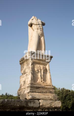 Statue, Odéon d'Agrippa, ancienne agora d'Athènes; Athènes, Grèce Banque D'Images