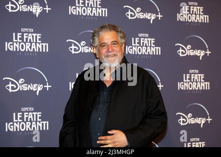 8 avril 2022, Rome, Italie: Edoardo Siravo participe à la photocall de la série télévisée ''le Fate Ignoranti'' au St. Regis Grandhotel le 08 avril 2022 à Rome, Italie. (Credit image: © Gennaro Leonardi/Pacific Press via ZUMA Press Wire) Banque D'Images