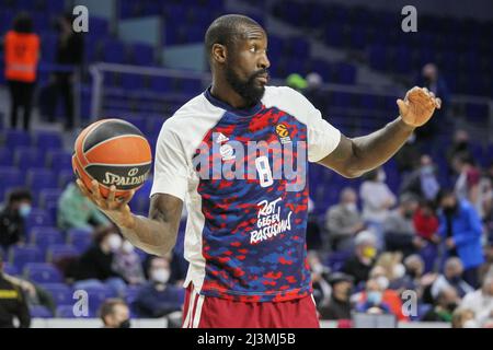 Othello Hunter de Bayern Munich se réchauffe lors du match de basket-ball Euroligue de Turkish Airlines entre Real Madrid et Bayern Munich le 8 avril 2022 au Wizink Centre de Madrid, Espagne - photo: Irina R Hipolito/DPPI/LiveMedia Banque D'Images