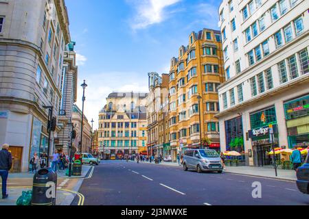 Haymarket est une rue de la ville de Westminster, à Londres, dans le quartier de St James. Il va de Piccadilly Circus au Mall, en Angleterre Banque D'Images