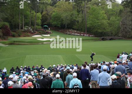 Géorgie, États-Unis . 08th avril 2022. Japns Hideki Matsuyama sur le 12th trous lors de la deuxième partie du tournoi de golf 2022 Masters au Augusta National Golf Club à Augusta, Géorgie, États-Unis, le 8 avril 2022. Crédit: Koji Aoki/AFLO SPORT/Alay Live News crédit: AFLO Co. Ltd./Alay Live News Banque D'Images