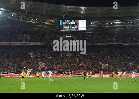 Stuttgart, Allemagne. 08th avril 2022. Complet, stade complet, vue d'ensemble, tribunes complètes. Football 1st saison Bundesliga 2021/2022, 29.match, matchday29. VFB Stuttgart-Borussia Dortmund 0-2, le 04/08/2022, Mercedes Benz Arena Stuttgart Credit: dpa/Alay Live News Banque D'Images