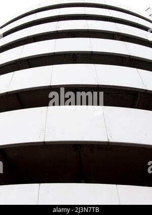 Abstraction des courbes pour le bâtiment moderne (noir et blanc à Naples) Banque D'Images