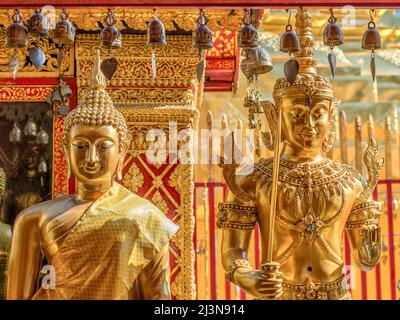 : Détails de Wat Phra que Doi Suthep à Chiang Mai. Ce temple bouddhiste fondé en 1383 est le plus célèbre de Chiang Mai. Banque D'Images