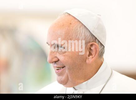 20 novembre 2015, Vatican, Vatican: Le pape François a vu lors d'une visite officielle de Petro Porochenko (non représenté) le président de l'Ukraine au Vatican. Le pape François est le chef de l'Église catholique et souverain de l'État de la Cité du Vatican depuis 2013. François est le premier pape à être membre de la Société de Jésus, le premier des Amériques, le premier de l'hémisphère Sud, et le premier pape de l'extérieur de l'Europe depuis Gregory III, un syrien qui a régné au 8th siècle. (Credit image: © Mykhaylo Palinchak/SOPA Images via ZUMA Press Wire) Banque D'Images