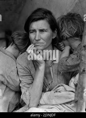 Cueilleurs de pois sans ressources en Californie. Mère de sept enfants. Trente-deux ans. Nipomo, Californie. Banque D'Images