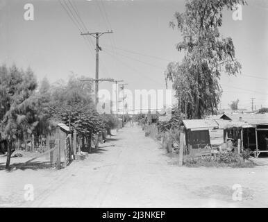 Bidonvilles de Brawley. Les maisons des travailleurs de terrain mexicains. Imperial Valley, Californie. Banque D'Images