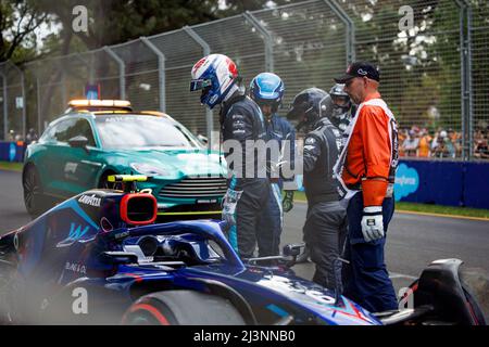 Melbourne, Australie . 09th avril 2022. Nicholas Latifi (CAN) de l'équipe Williams s'écrase lors de la qualification lors du Grand Prix de Formule 1 d'Australie sur le circuit du Grand Prix d'Albert Park le 9. Avril 2022. Crédit : Corleve/Alay Live News Banque D'Images