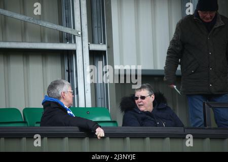 NAILSWORTH, ROYAUME-UNI. AVRIL 9th les fans de Hartlepool United photographiés lors du match Sky Bet League 2 entre Forest Green Rovers et Hartlepool United au New Lawn, Nailsworth, le samedi 9th avril 2022. (Crédit : Kieran Riley | INFORMATIONS MI) crédit : INFORMATIONS MI et sport /Actualités Alay Live Banque D'Images