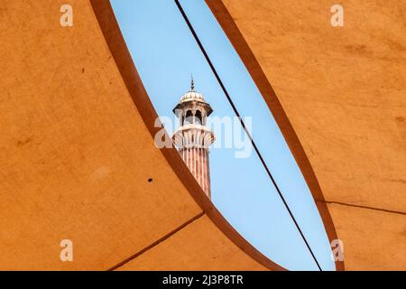 New Delhi, Delhi, Inde. 8th avril 2022. Un minaret de Jama Masjid dans le Vieux Delhi. (Credit image: © Mohsin Javed/Pacific Press via ZUMA Press Wire) Banque D'Images