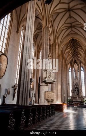 Prog Église James sur la place James à Brno, République tchèque. Banque D'Images