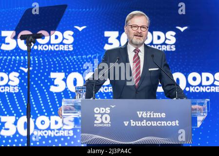 Prague, République tchèque. 08th avril 2022. Le Premier ministre tchèque Petr Fiala a été réélu président du Parti démocratique civique ODS lors du congrès du parti à Prague. Crédit : SOPA Images Limited/Alamy Live News Banque D'Images