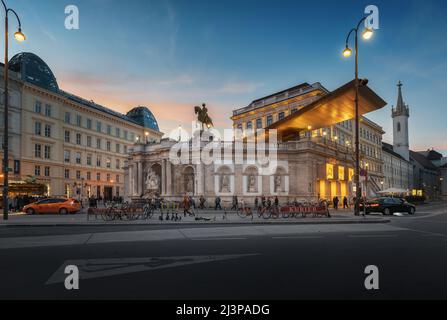 Musée Albertina au coucher du soleil - Vienne, Autriche Banque D'Images