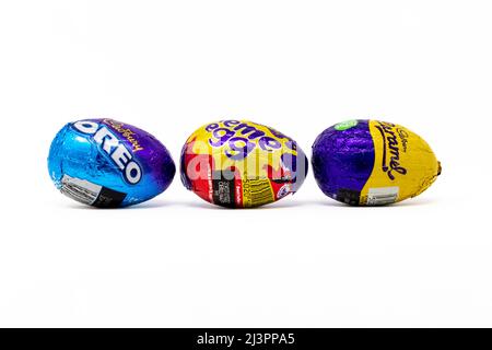 Œufs au chocolat fourrés de Cadbury Banque D'Images