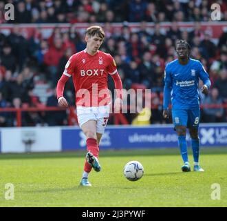 Nottingham, Royaume-Uni. 09th avril 2022. James Garner (37 forêt) pendant le match de Champioinship de l'EFL entre la forêt de Nottingham et Birmingham City at City Ground à Nottingham, Angleterre Paul Bisser/SPP crédit: SPP Sport Press photo. /Alamy Live News Banque D'Images