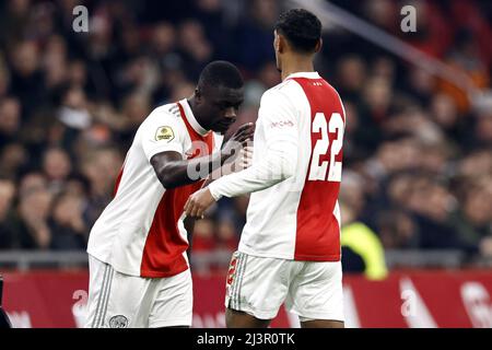 AMSTERDAM - (lr) Brian Brobbey d'Ajax, Sébastien Haller d'Ajax lors du match hollandais entre Ajax et Sparta Rotterdam à la Johan Cruijff Arena le 9 avril 2022 à Amsterdam, pays-Bas. ANP MAURICE VAN STEEN Banque D'Images