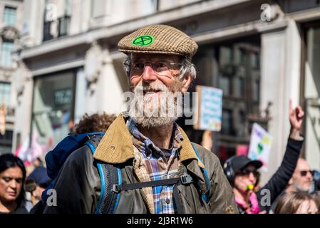 Nous ne serons pas des spectateurs, une manifestation de la rébellion d'extinction qui lutte pour la justice climatique, dans le centre de Londres, 09.04.2022, Londres, Angleterre, ROYAUME-UNI Banque D'Images