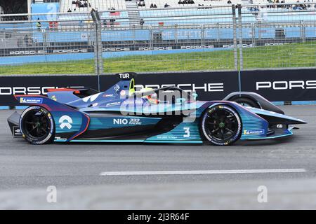 9th avril 2022, Circuito Cittadino dell'EUR, Rome, Italie; FIA Formula E of Roma 4th Round; Oliver Turvey (gbr) NIO 333 FE Team Banque D'Images