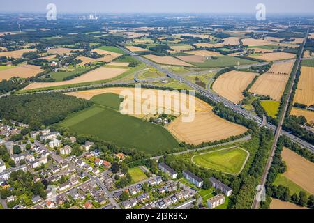 Vue aérienne, jonction Kamener avec autoroute A1 et autoroute A2, Kamen, région de la Ruhr, Rhénanie-du-Nord-Westphalie, Allemagne, Luftbild, Kamener Kreuz mit Autobah Banque D'Images