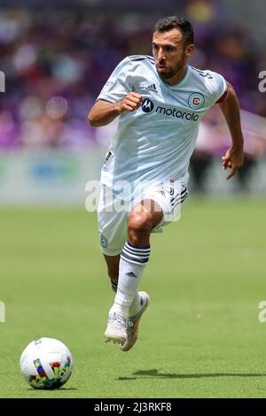 9 avril 2022 : le défenseur des pompiers de Chicago JONATHAN BORNSTEIN (3) conduit le ballon lors du match de football MLS Orlando City vs Chicago Fire au stade Explora à Orlando, en Floride, le 9 avril 2022. (Image de crédit : © Cory Knowlton/ZUMA Press Wire) Banque D'Images