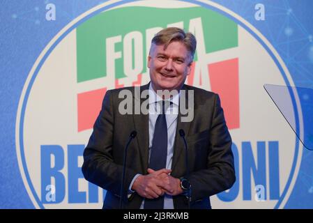 Hotel Parco dei Principi, Rome, Italie, 09 avril 2022, Antonio Lopez-Isturiz White, secrétaire du Parti populaire européen (PPE) pendant la deuxième journée de "l'Italia del futuro", événement organisé par le parti politique Forza Italia. L'événement se termine avec l'intervention de Silvio Berlusconi, chef de Forza Italia. - Nouvelles Banque D'Images