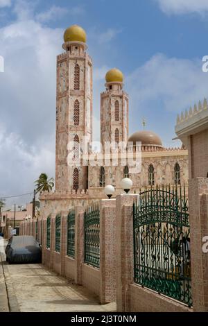 Sénégal, Tivaouane. Mosquée de Khalifa Ababacar Sy. Banque D'Images