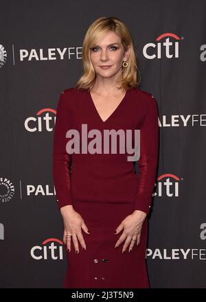 Rhea Seehorn marchant sur le tapis rouge à PaleyFest LA, Etats-Unis. , . (Photo de Scott Kirkland/Sipa USA) crédit: SIPA USA/Alay Live News Banque D'Images