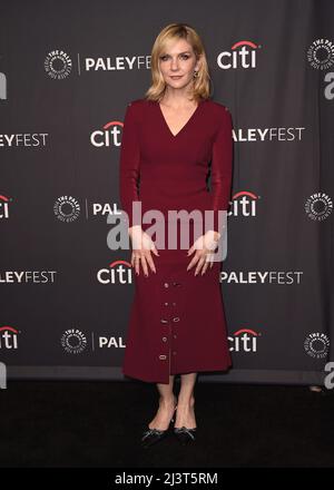 Rhea Seehorn marchant sur le tapis rouge à PaleyFest LA, Etats-Unis. , . (Photo de Scott Kirkland/Sipa USA) crédit: SIPA USA/Alay Live News Banque D'Images