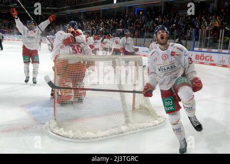 Spiel 3 v. 3: Nürnberg vs. DEG UM den Einzug in die Playoffs Banque D'Images