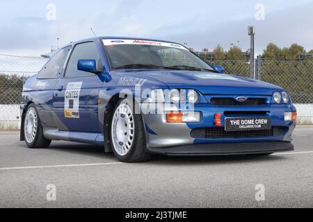 MONTMELLO, ESPAGNE-10 OCTOBRE 2021: 1993 Ford Escort RS Cosworth Banque D'Images