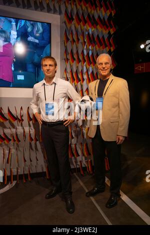 Franz Anton Beckenbauer et Jürgen Klinsmann en cire dans le musée de cire de Madame Tussauds Berlin à Berlin, en Allemagne. Banque D'Images