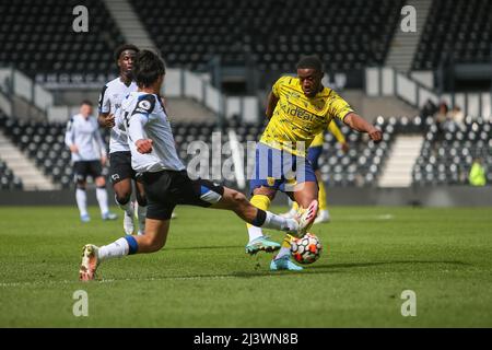 Jovan Malcolm, de West Bromwich Albion, s'est fixé pour objectif du faire 1-2 à Derby, au Royaume-Uni, le 4/10/2022. (Photo de Gareth Evans/News Images/Sipa USA) Banque D'Images