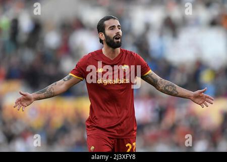 Rome, Italie. 10th avril 2022. Sergio Oliveira d'AS Roma pendant la série Un match de football entre AS Roma et US Salernitana au stade Olimpico à Rome (Italie), le 10th avril 2022. Photo Antonietta Baldassarre/Insidefoto Credit: Insidefoto srl/Alay Live News Banque D'Images