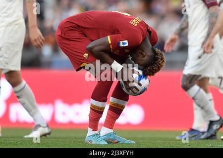 Rome, Italie. 10th avril 2022. Tammy Abraham d'AS Roma pendant la série Un match de football entre AS Roma et US Salernitana au stade Olimpico à Rome (Italie), le 10th avril 2022. Photo Antonietta Baldassarre/Insidefoto Credit: Insidefoto srl/Alay Live News Banque D'Images