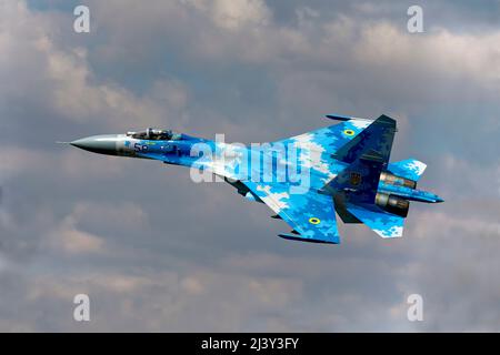 RAF Fairford, Gloucestershire, Royaume-Uni - juillet 14 2018 : la Force aérienne ukrainienne Sukhoi su-27P1M (58) de la Brigade d'aviation tactique des gardes 831st Banque D'Images