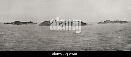 Guyane française. Îles du salut. Devil's Island, une colonie carcérale, où l'ancien capitaine français Alfred Dreyfus a purgé sa peine entre 1895 et 1899. De gauche à droite : Devil's Island, Royal Island et Saint-Joseph Island. Photogravure par Laporta. La Ilustración Española y Americana, 1898. Banque D'Images